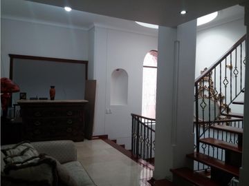 Casa residencial en conjunto para arriendo en pinares, Pereira!!!
