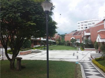 Casa residencial en conjunto para arriendo en pinares, Pereira!!!