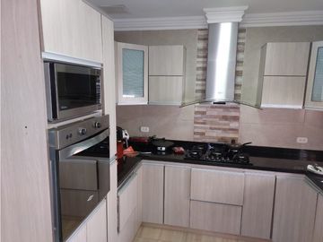 VENTA DE CASA EN LOS ALZARES ACABADOS DE LUJO