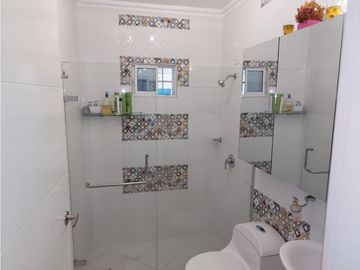 VENTA DE CASA EN LOS ALZARES ACABADOS DE LUJO