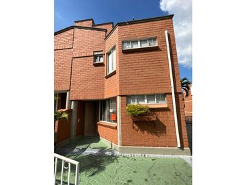VENTA DE CASA  EN BELÉN RANGO 8