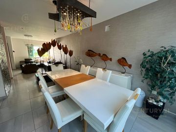 Casa en Venta En Cancún ,  residencial Long Island C3930