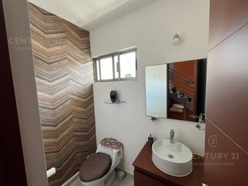 Casa en Venta En Cancún ,  residencial Long Island C3930