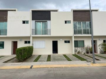 Casa en Venta En Cancún ,  residencial Long Island C3930