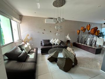 Casa en Venta En Cancún ,  residencial Long Island C3930