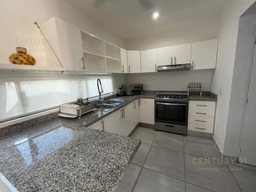 Casa en Venta En Cancún ,  residencial Long Island C3930