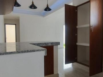 Casa en Fraccionamiento Lomas de la Rioja, Veracruz