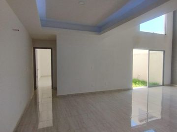 Casa en Fraccionamiento Lomas de la Rioja, Veracruz