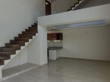 Casa en Fraccionamiento Lomas de la Rioja, Veracruz