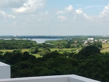 Casa en Fraccionamiento Lomas de la Rioja, Veracruz