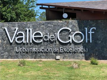 VENTA CASA EN VALLE DEL GOLF 3 DORMITORIOS Y PILETA A ESTRENAR