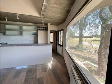 VENTA CASA EN VALLE DEL GOLF 3 DORMITORIOS Y PILETA A ESTRENAR