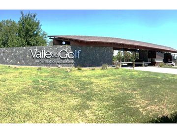 VENTA CASA EN VALLE DEL GOLF 3 DORMITORIOS Y PILETA A ESTRENAR