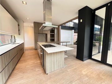 Luxury Home available for rent in Las Palmas Medellin