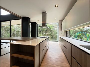 Luxury Home available for rent in Las Palmas Medellin