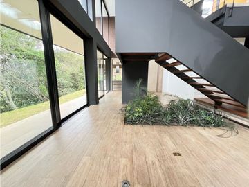 Luxury Home available for rent in Las Palmas Medellin