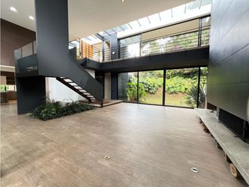 Luxury Home available for rent in Las Palmas Medellin