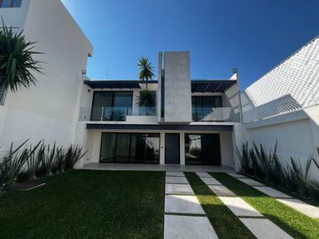 Estrene casa moderna