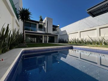 Estrene casa moderna