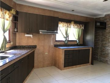 CHIRIQUI / DAVID / LAS LOMAS DE SAN CARLOS / 7 HABITAC. / 1316m2 YG
