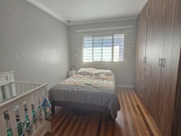 SE VENDE AMPLIA CASA EN SUBIDA CARAMPANGUE VALPARAISO
