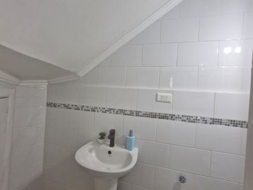SE VENDE AMPLIA CASA EN SUBIDA CARAMPANGUE VALPARAISO