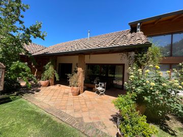 Se vende espectacular casa en Talca