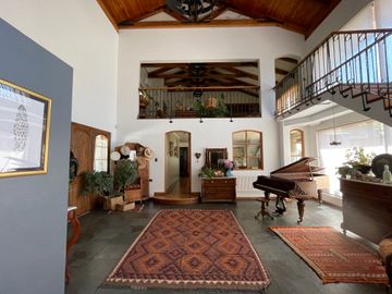 Se vende espectacular casa en Talca