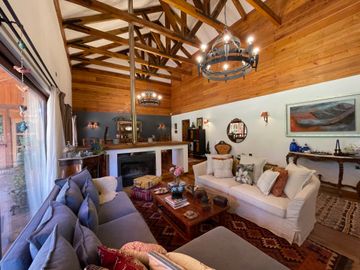Se vende espectacular casa en Talca