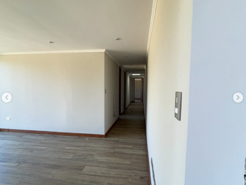 Se vende Preciosa casa en Condominio, sector oriente Talca