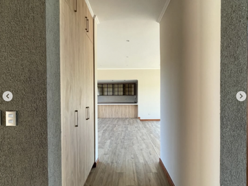 Se vende Preciosa casa en Condominio, sector oriente Talca