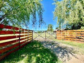 Casa en Venta en Parcela Urbana Con Casa + Quincho + Piscina
