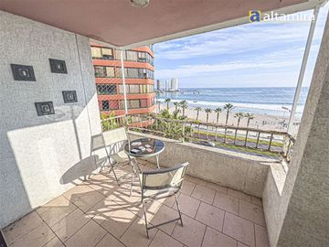 Departamento en Venta en Edificio Ventana Al Mar piso 7 (2 estacionamientos) - frente a Playa Cavancha
