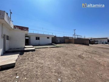 Sitio en Venta en Terreno e Instalaciones - Pasaje Caliche El Boro - Alto Hospicio - condiciones especiales de financiamiento Banco Santander