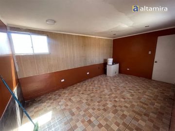 Sitio en Venta en Terreno e Instalaciones - Pasaje Caliche El Boro - Alto Hospicio - condiciones especiales de financiamiento Banco Santander