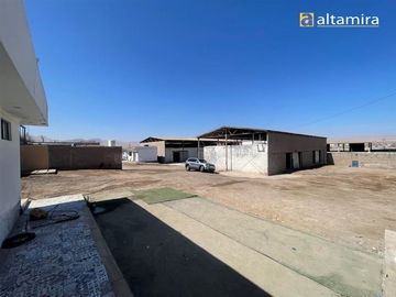Sitio en Venta en Terreno e Instalaciones - Pasaje Caliche El Boro - Alto Hospicio - condiciones especiales de financiamiento Banco Santander
