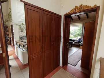 VENDO QUINTA EN GUAYLLABAMBA