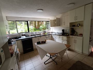 VENDO QUINTA EN GUAYLLABAMBA