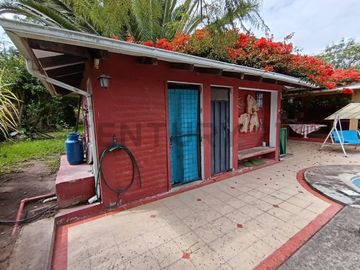 VENDO QUINTA EN GUAYLLABAMBA