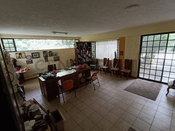 VENDO QUINTA EN GUAYLLABAMBA