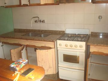 Carlos Calvo 2800, Remedios de Escalada ¡Casa 3 ambientes en Venta!