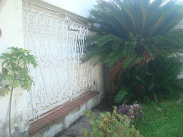 Carlos Calvo 2800, Remedios de Escalada ¡Casa 3 ambientes en Venta!