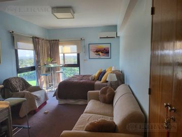 Departamento en  VENTA en Marina Golf de 4 amb con vista al Río.