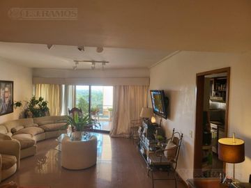 Departamento en  VENTA en Marina Golf de 4 amb con vista al Río.