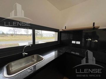 Casa 4 ambientes a estrenar con pileta en venta - Greenville Polo