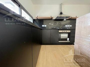 Casa 4 ambientes a estrenar con pileta en venta - Greenville Polo