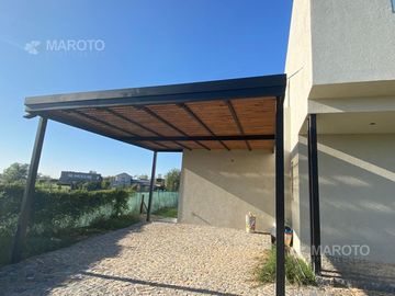 CASA EN VENTA EN CANTON ISLAS - MAROTO PROPIEDADES