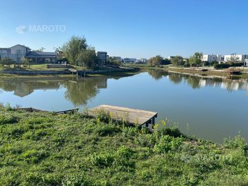 CASA EN VENTA EN CANTON ISLAS - MAROTO PROPIEDADES