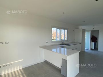 CASA EN VENTA EN CANTON ISLAS - MAROTO PROPIEDADES
