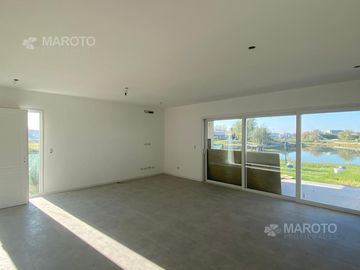 CASA EN VENTA EN CANTON ISLAS - MAROTO PROPIEDADES